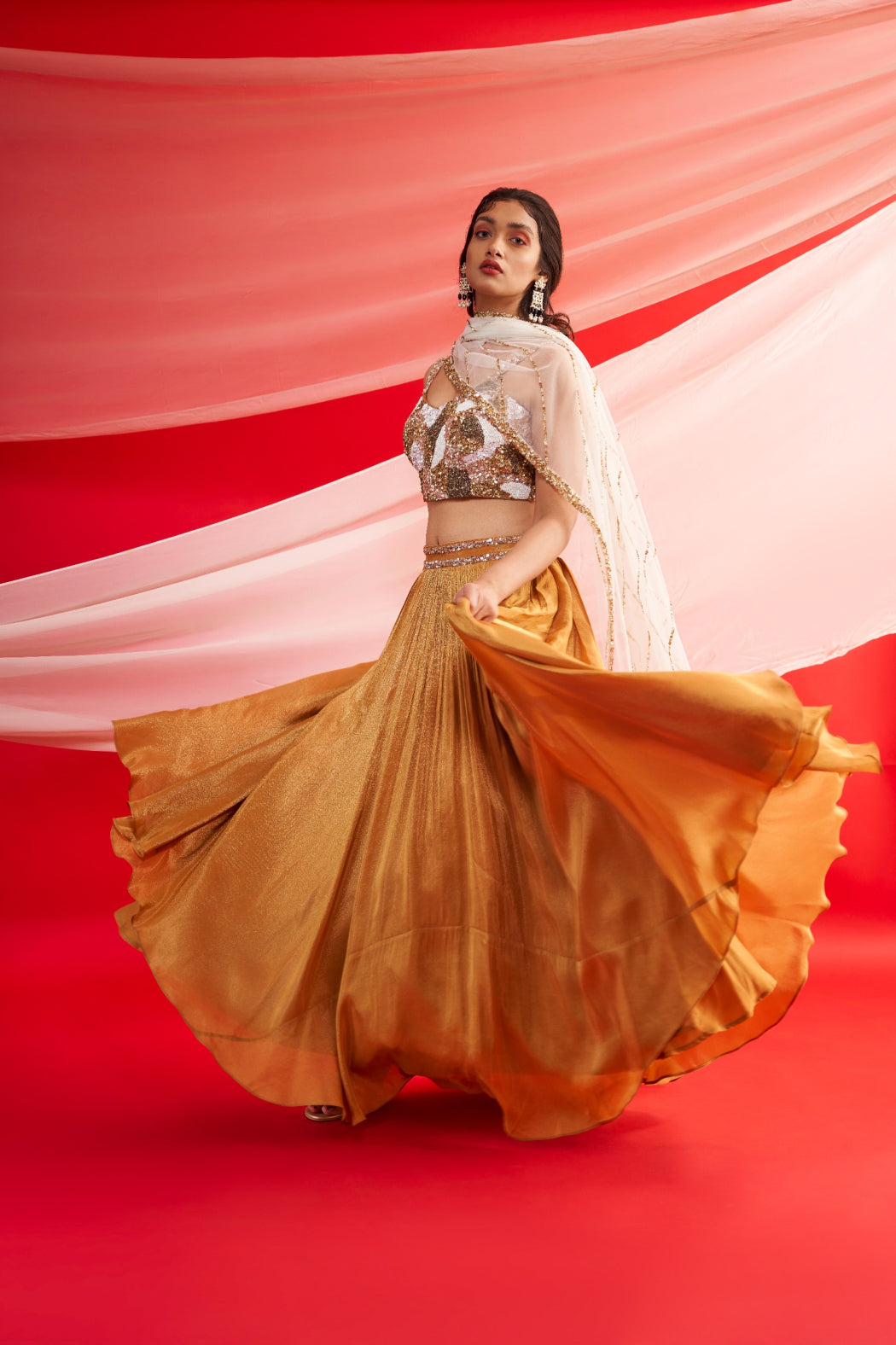 GOLDEN SHIMMER LEHENGA SET